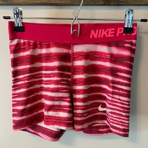 Nike pro 4” shorts